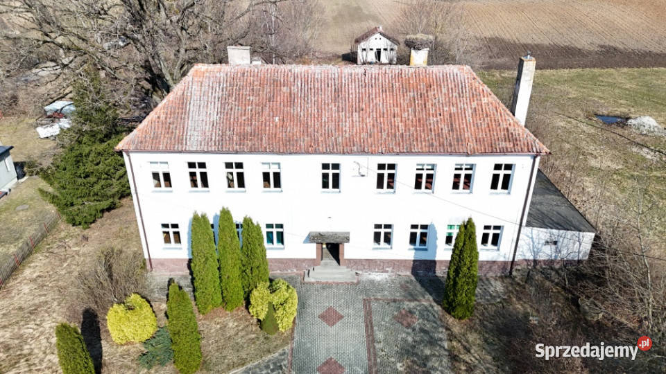 Stara Szkoła na Mazurach Boćwinka