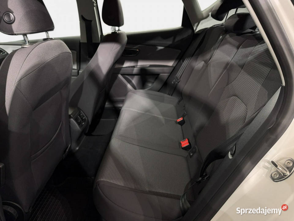 Seat Leon Style 12TSI 110 M6 2017 r salon Niski Myślenice