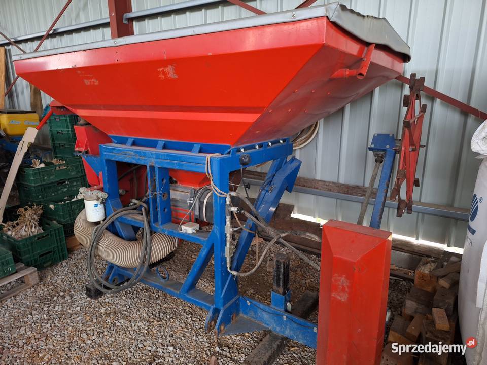 Zbiornik siewnika KUHN RAUCH tylny może być Siewniki i sadzarki Nowy Targ