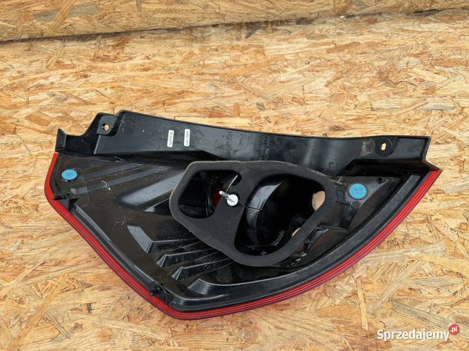 Lampa tył prawa rh ford fiesta mk7 lift 1217 Sieraków