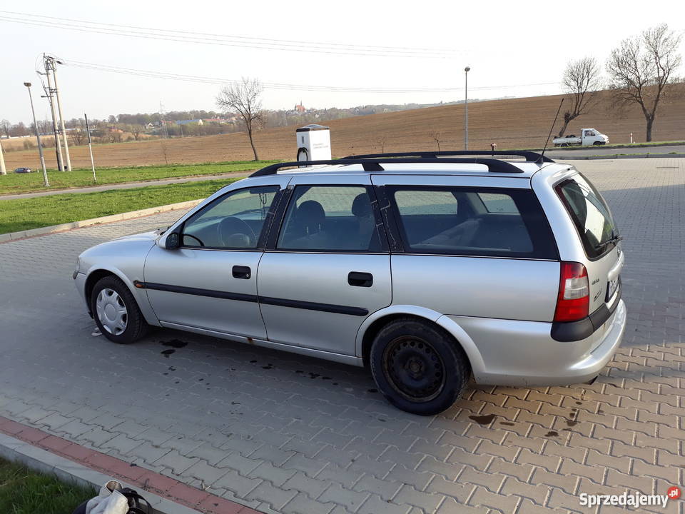 Opel vectra B kombi 97r 16 16v benzynagaz lpg Vectra podkarpackie Gnojnica