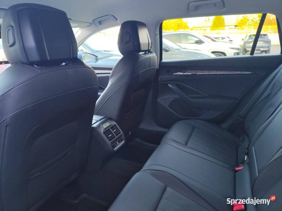 Skoda Superb 2024r salon ASO bogate wyposażenie Superb Kraków