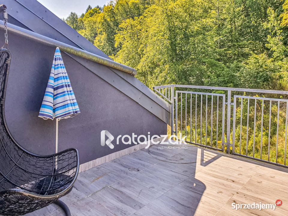 sprzedaży mieszkania 678m2 4pok Reda