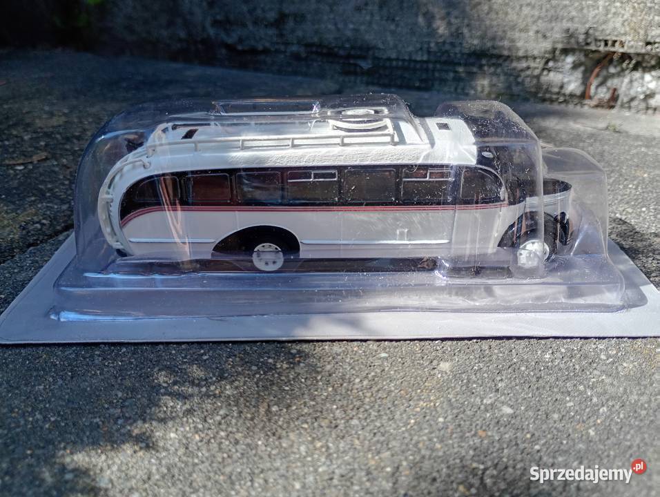 REO SPEEDWAGON Kultowe autobusy auta PRL 172 Warszawa