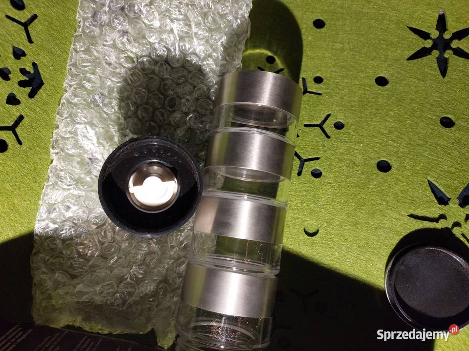 Młynek z pojemnikami na przyprawy Nowy Wrocław