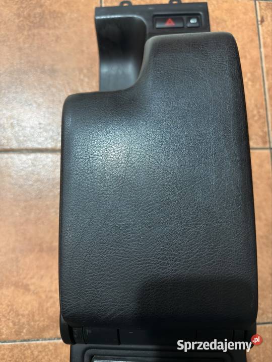 Podłokietnik z cupholderem BMW e46 Podłokietniki Goleniów