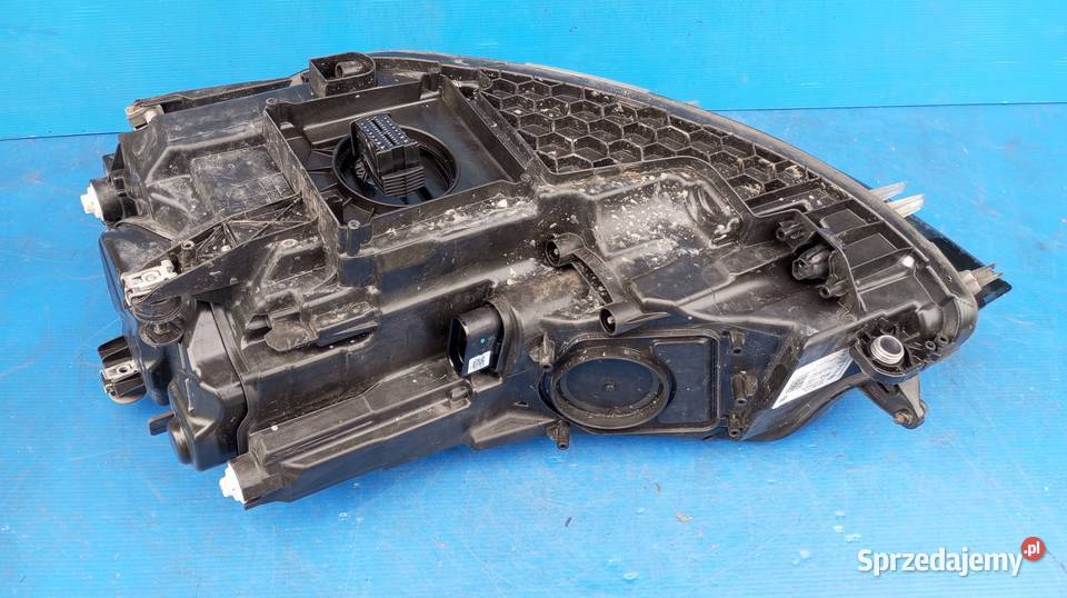 LAMPA PRAWY PRZÓD EU FULL LED 5G1941774 Nowy Tomyśl