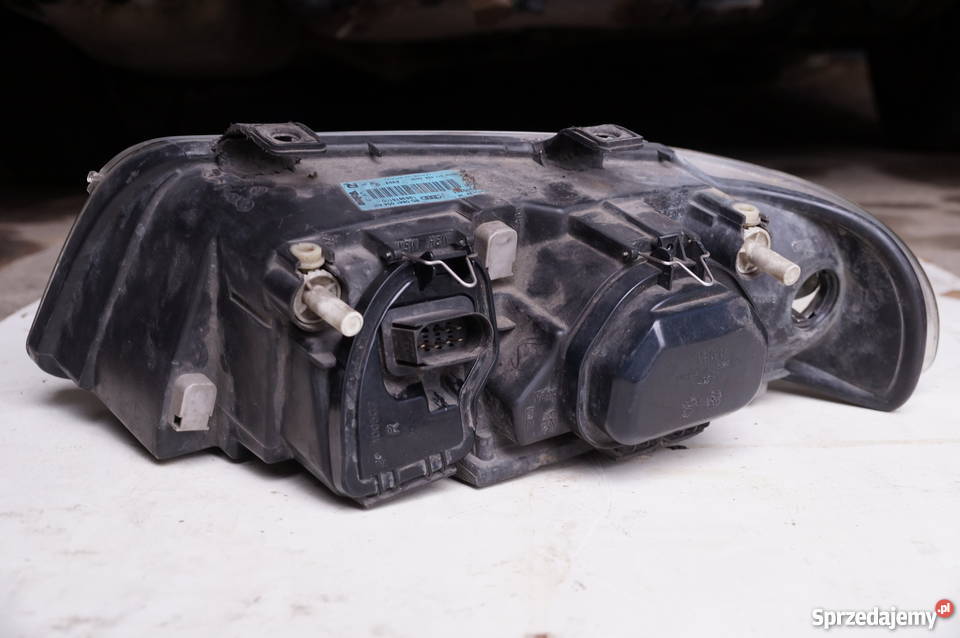 VALEO lampa do audi A4 B5 lift oryginał Europa