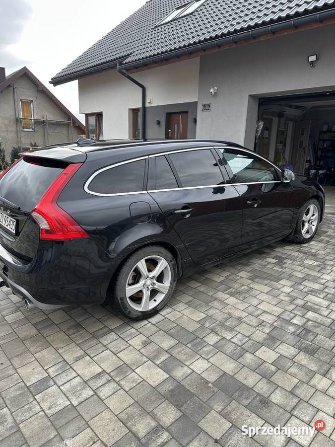 Sprzedam samochód Volvo V60 R Design 2012 model Żywiec