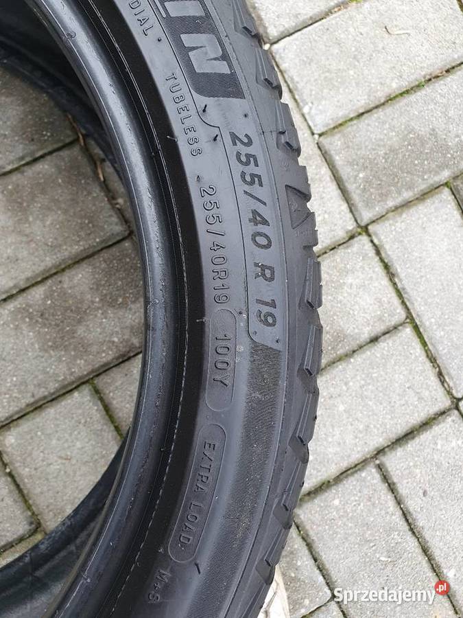 Sprzedam dwie opony całoroczne firmy MICHELIN Samochodowe sprzedam