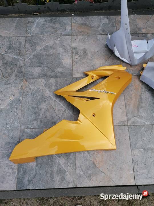 Triumph Daytona 675 owiewki boczek czacha Krzyż Wielkopolski