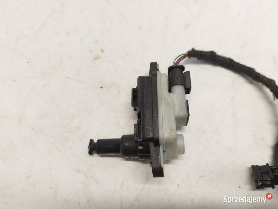 Ford Tourneo Connect III MK3 SIŁOWNIK KLAPKI osobowe Klapki wlewu paliwa sprzedam