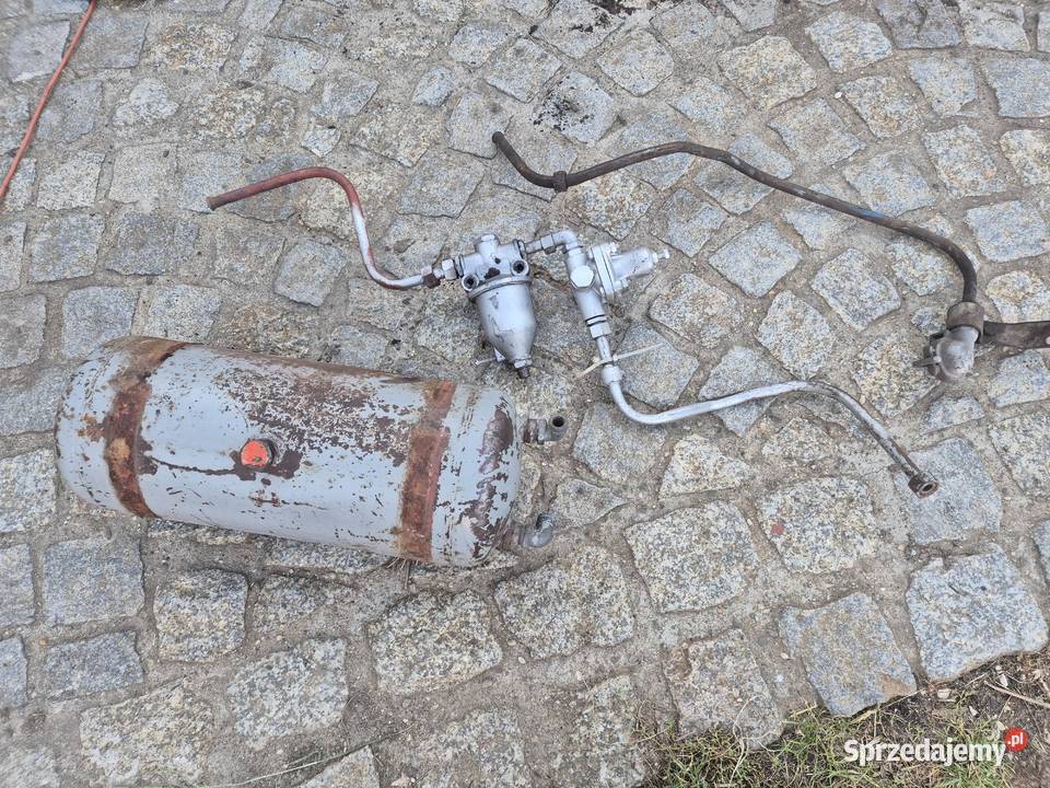 Pneumatyka C330 Ursus zbiornik zawór regulator Pozostałe Bucze