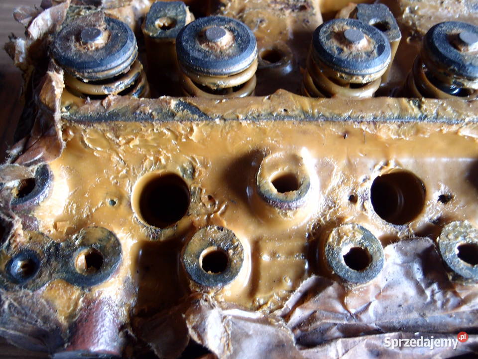 Głowica z zaworami Perkins 4 nieużywana Łódź sprzedam