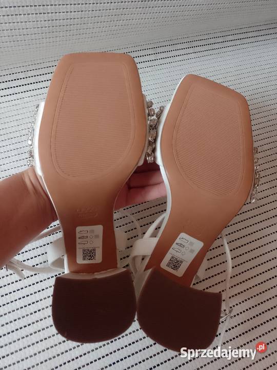 40 ASOS Bogato zdobione sandałki sandały Kraków