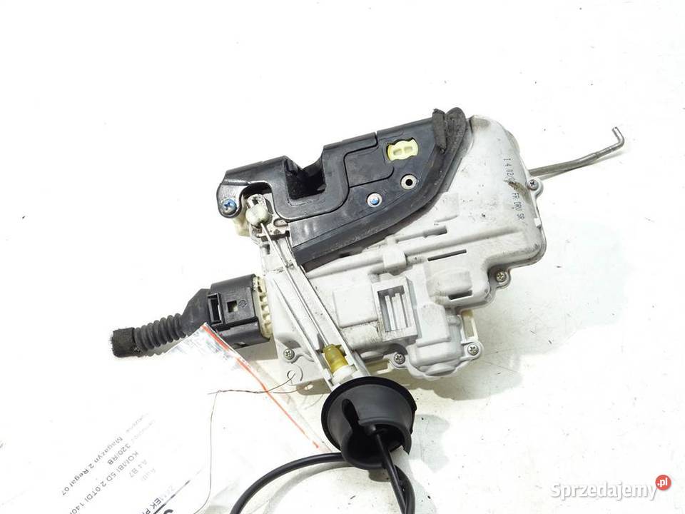 ZAMEK PRZÓD LEWY AUDI A4 B7 Kombi 0408
