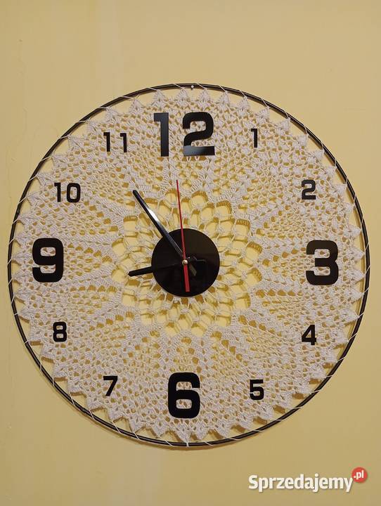 Zegar na mandali szydełkowej ścienny Lubsza