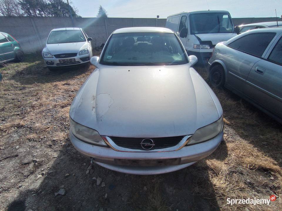 Opel Vectra B 18 92 kW 2000 r dawca części Samochody na części