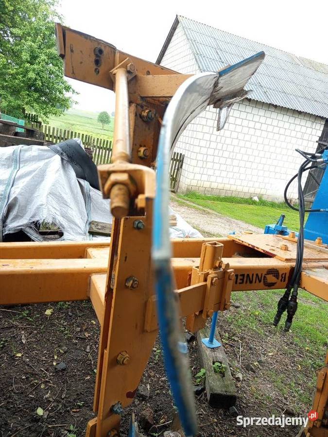 Pług obrotowy Bonnel Rolnictwo Wola Chomejowa