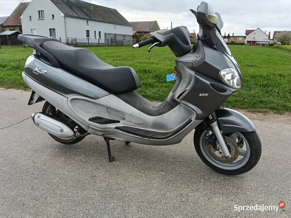 Skuter Piaggio X9 Gostomia