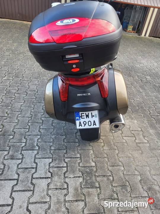 Sprzedam NTV 700 z ABS bez wkladu motocyklisty manualna łódzkie Wieluń