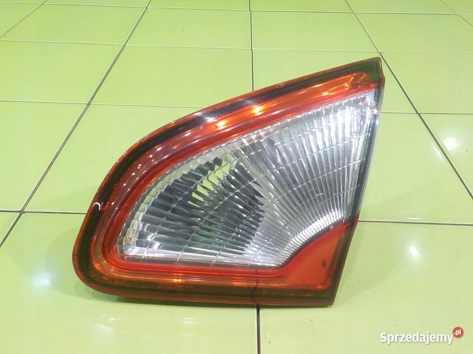 NISSAN QASHQAI J10 I LIFT 11r lampa prawa tyl w osobowe Suków