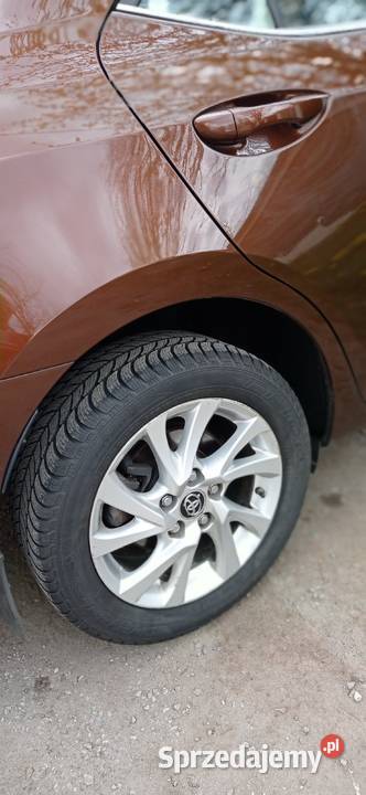 Toyota Corolla E16 2017 NawigacjaSalon Polska manualna Kamienna Góra