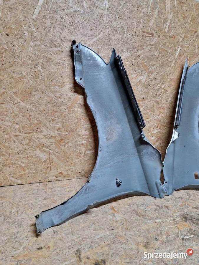 Toyota avensis T25 przedlift błotnik lewy prawy sprzedam