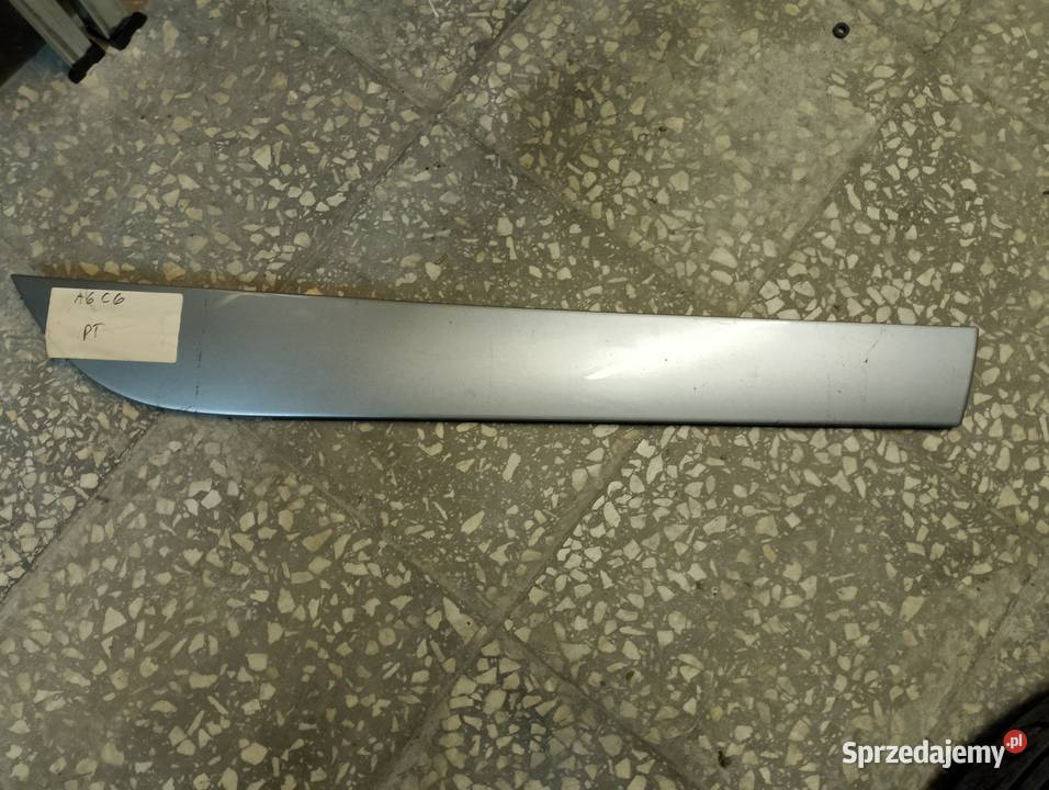Listwa drzwi prawy tył Audi A6 C6 przedlift