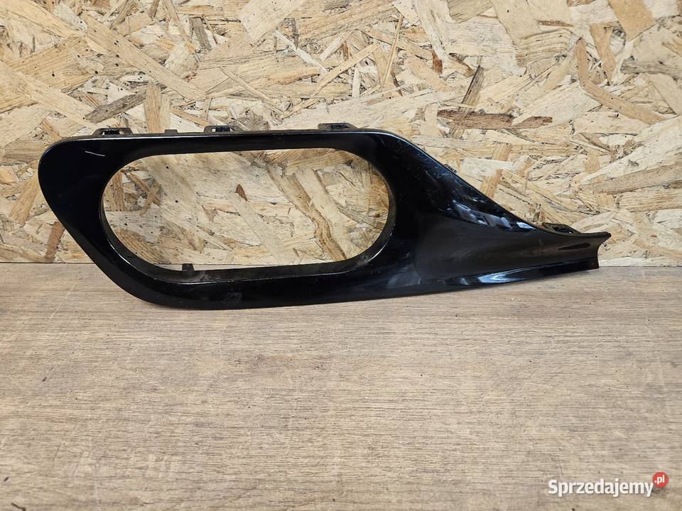 MERCEDES CKLASA W206 KRATKA PRAWA ZDERZAKA PRZÓD Międzychód