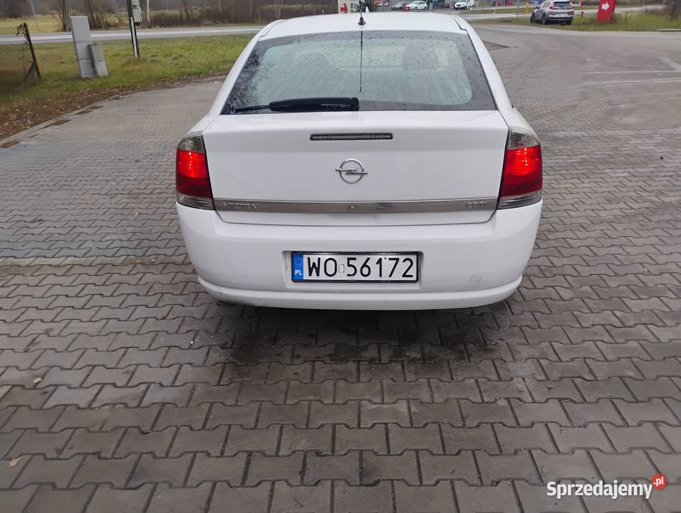 Sprzedam Vectrę c Sewerynów sprzedam