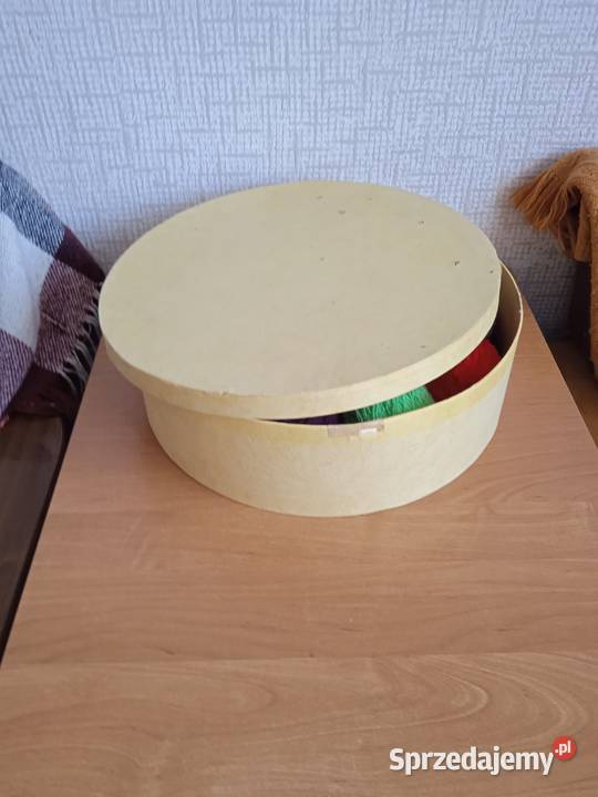 Kolorowa włóczka na robótki szydełkowe na druty Kraków sprzedam