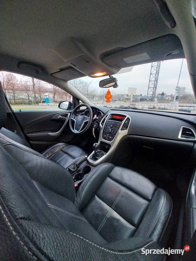 Opel Astra J 17 CDTI 2012 skórzane nieuszkodzony Warszawa