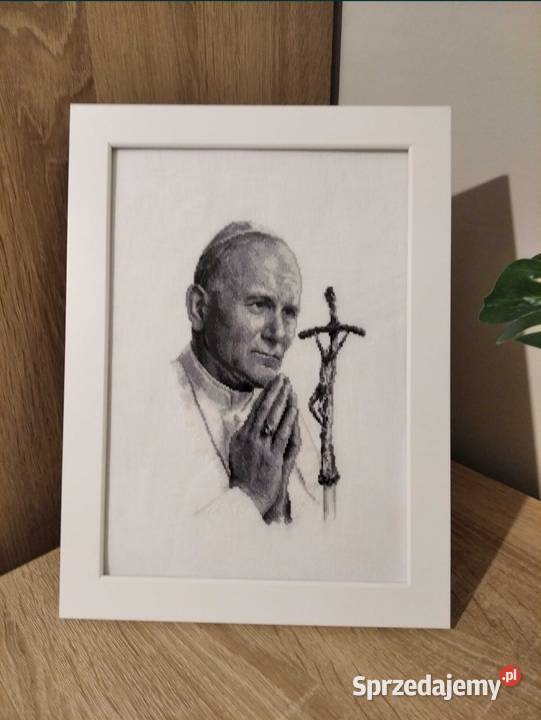 Papież Jan Paweł II haft krzyżykowy obraz szary
