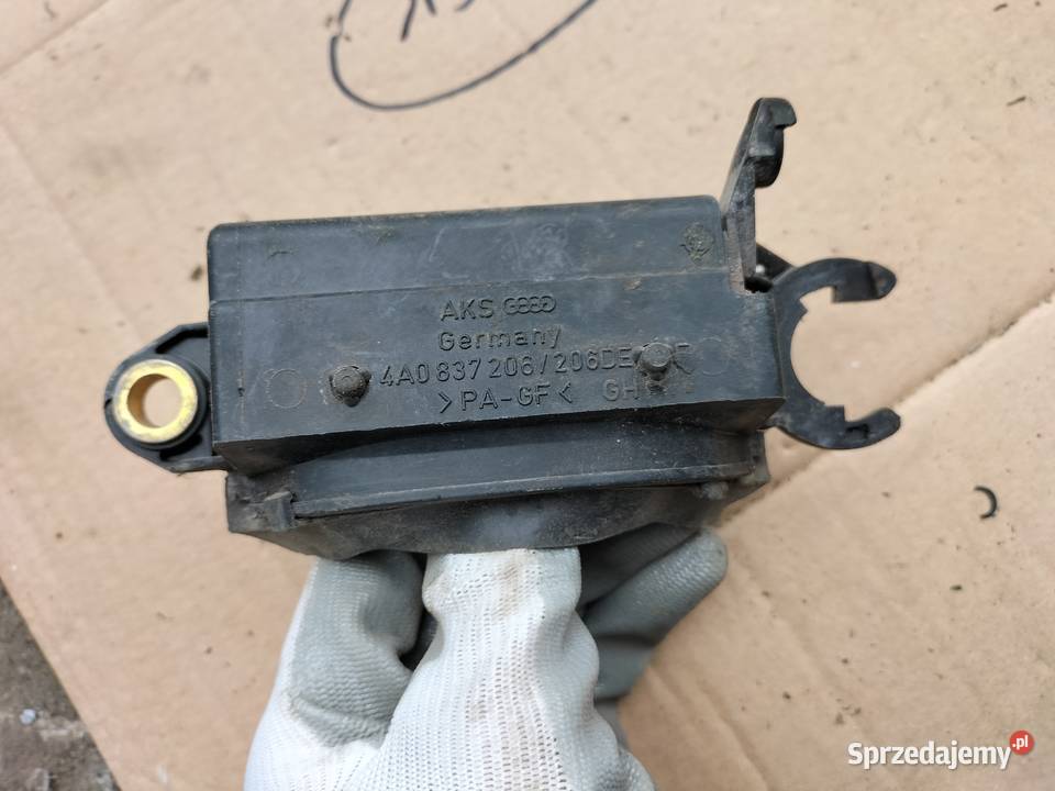Audi 80 B4 A4 B5 A3 4A0837206206 DE KLAMKA Kamień-Kolonia