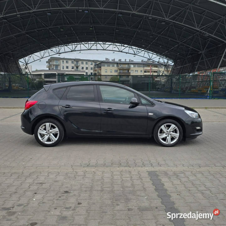 Opel Astra Opel Astra J 14 100 Selection Manual światła przeciwmgielne Ostrów Mazowiecka