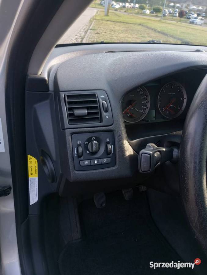 Sprzedam samochód osobowy marki Volvo S40 Chęciny