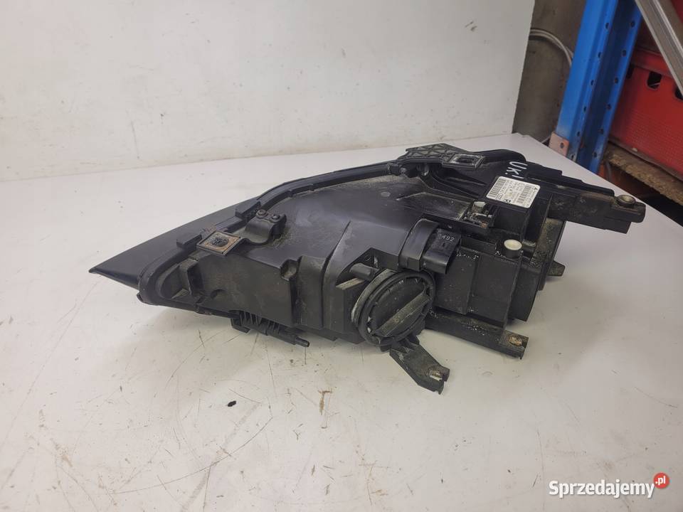 REFLEKTOR PRAWY PRZÓD AUDI A4 B8 LIFT Przystajń