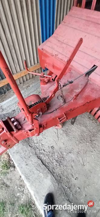 Przyczepa samozbierająca nieuszkodzony Wysoka