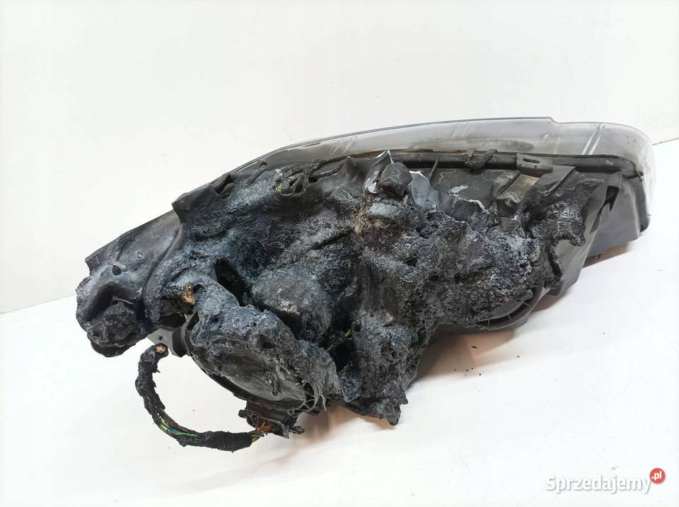 LAMPA PRZÓD LEWA XENON EU USZKODZONA Bmw X5 II