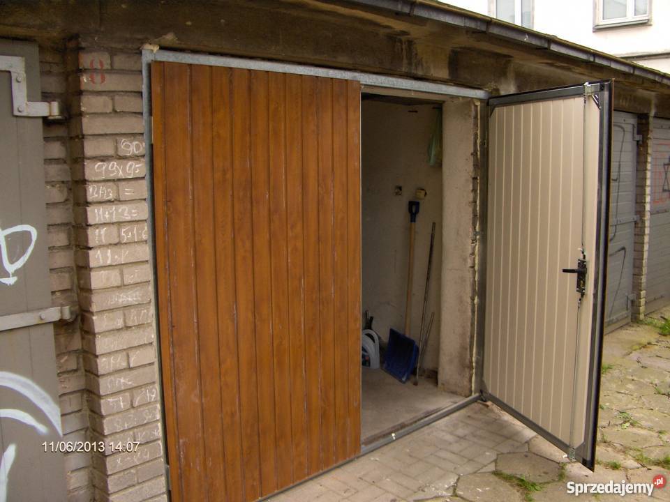 Brama Garażowa w kolorze Dąb Orzech Winchester Kamocin