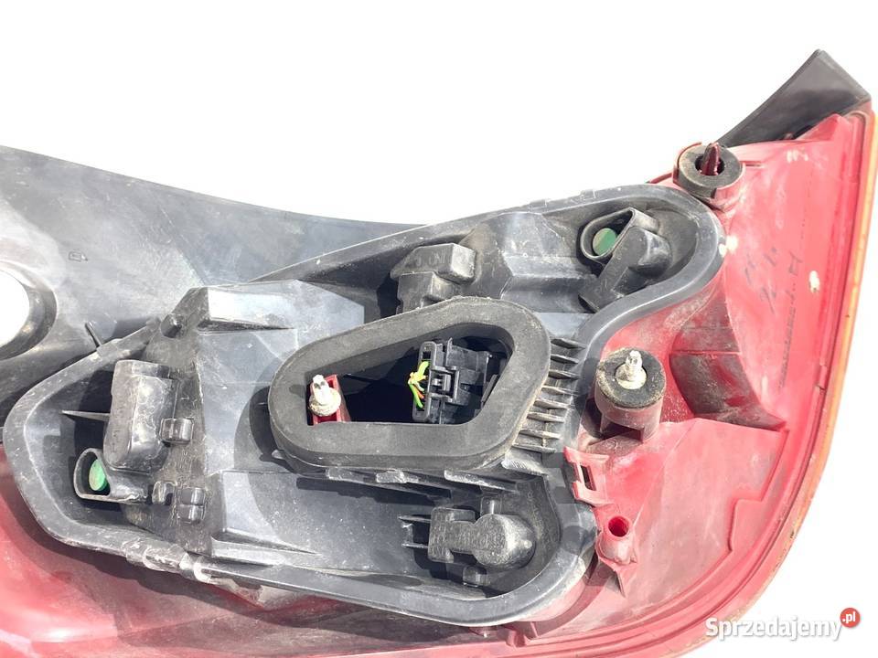 LAMPA PRAWY TYŁ PEUGEOT 308 I 9680425680