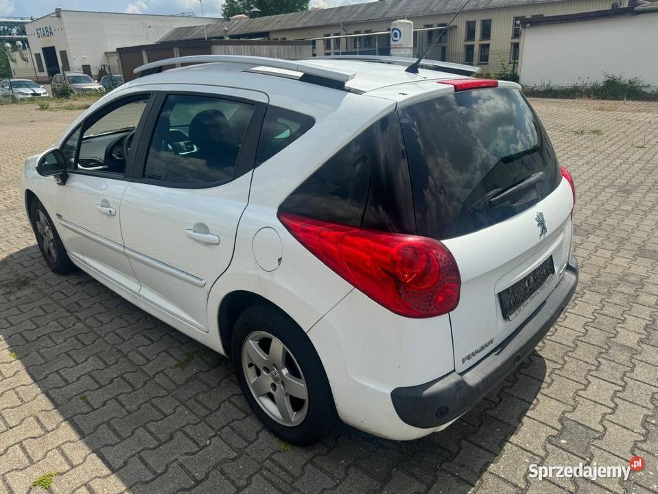 Peugeot 207SW 14 75 135000 2013 z Niemiec Kombi