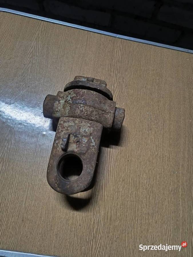 Sprzedam ucho do zaczepu do ciągnika System zaczepowy lubelskie Opole Lubelskie sprzedam