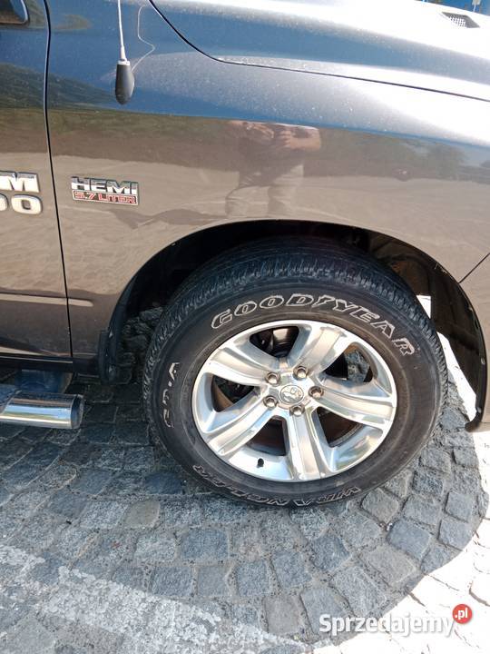 SPRZEDAM DOGE RAM 1500 2014 57HEMI RAM Nowy Sącz