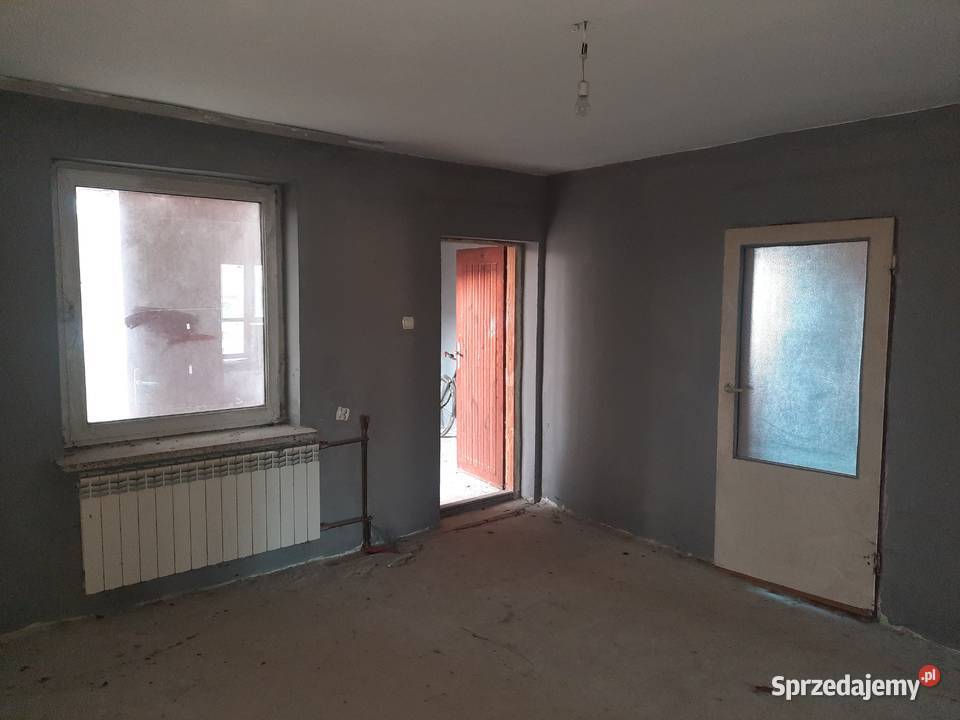 SPRZEDAM DOM Z DZIAŁKĄ Urzędów