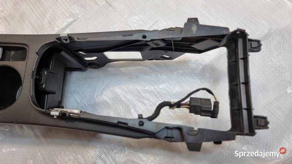 TUNEL PODŁOKIETNIK EUROPA 13258342 OPEL ASTRA IV osobowe sprzedam