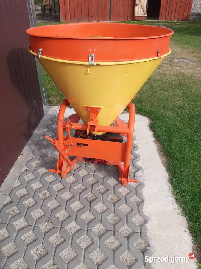 Rozsiewacz do nawozów lej RNZ nieuszkodzony Rakołupy