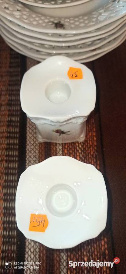 Świecznik biała porcelanareliefy ręcznie Gdańsk