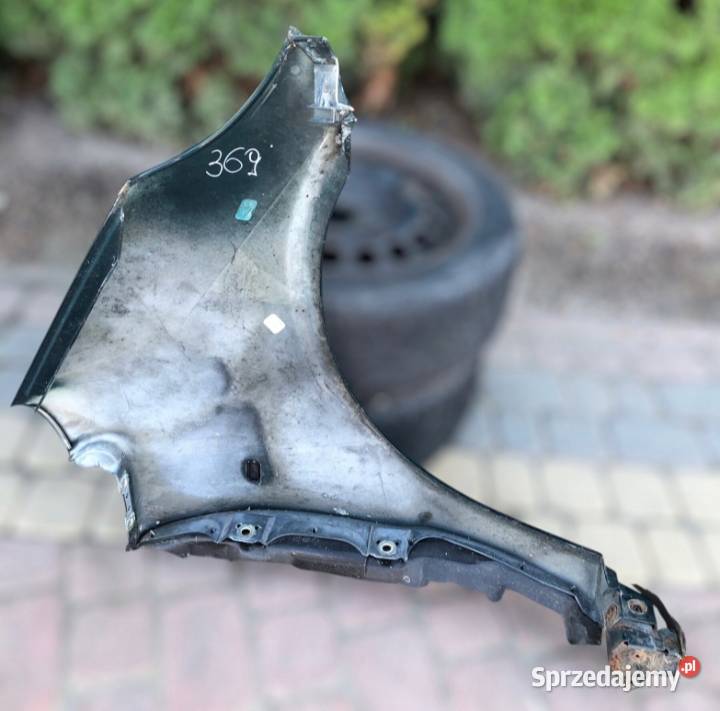 BŁOTNIK LEWY PRZÓD MERCEDES BENZ A140 W168 kod Skołoszów sprzedam